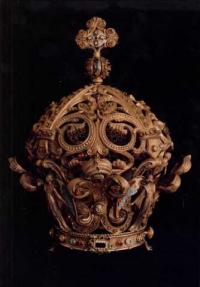 magna corona de la Misericòrdia bellament cisellada per Capmany i treballada per la casa Carreras de Barcelona