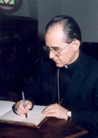 nunci apostòlic Marius Tagliaferri, en el Santuari, en la seva visita apostòlica al bisbat de Girona